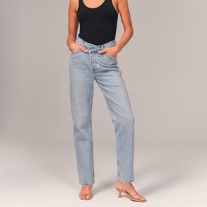 Abercrombie & Fitch 90’s style dad high rise jeans 25S